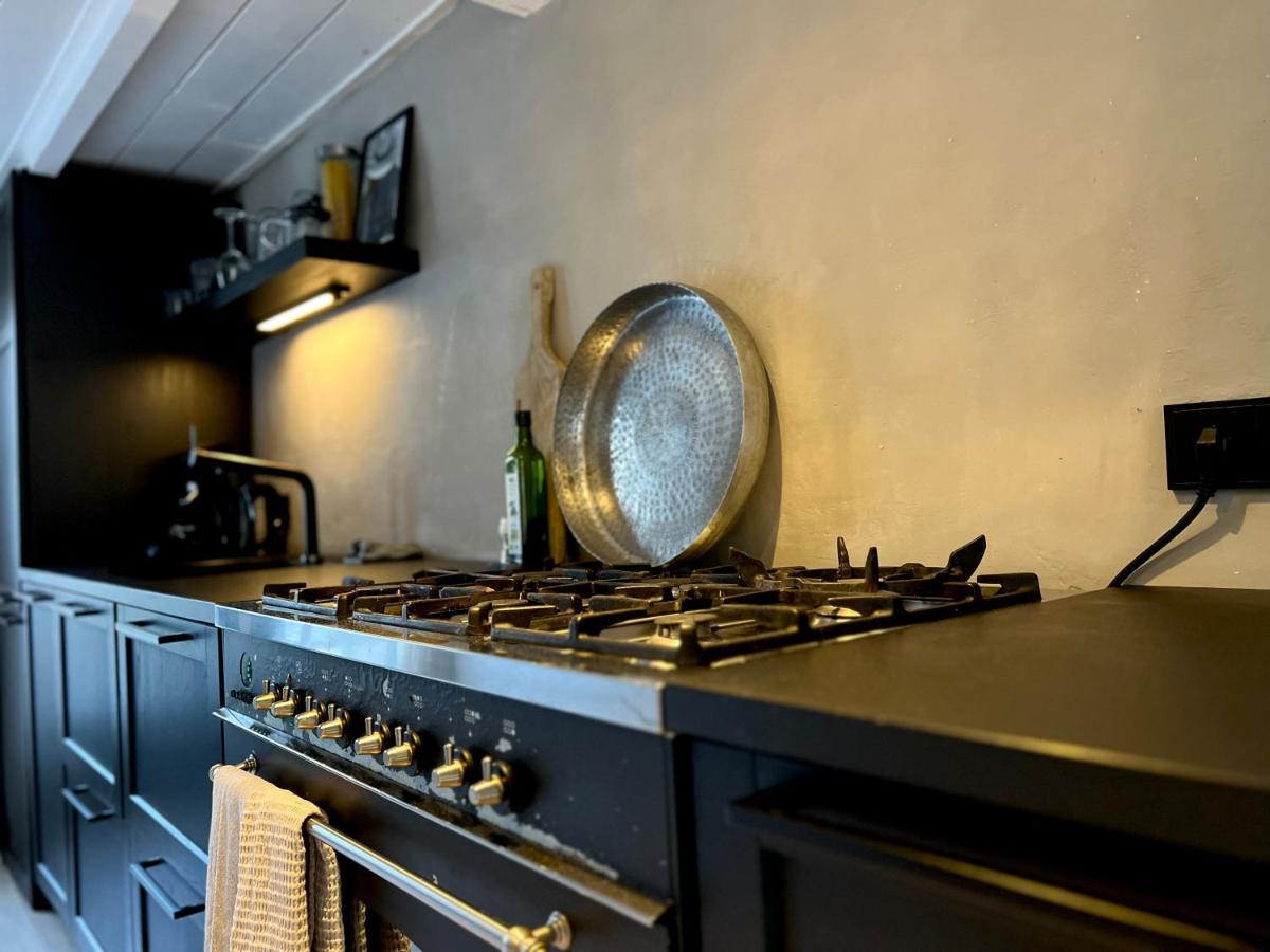 Littleneighbour Apartment Pingjum Bagian luar foto